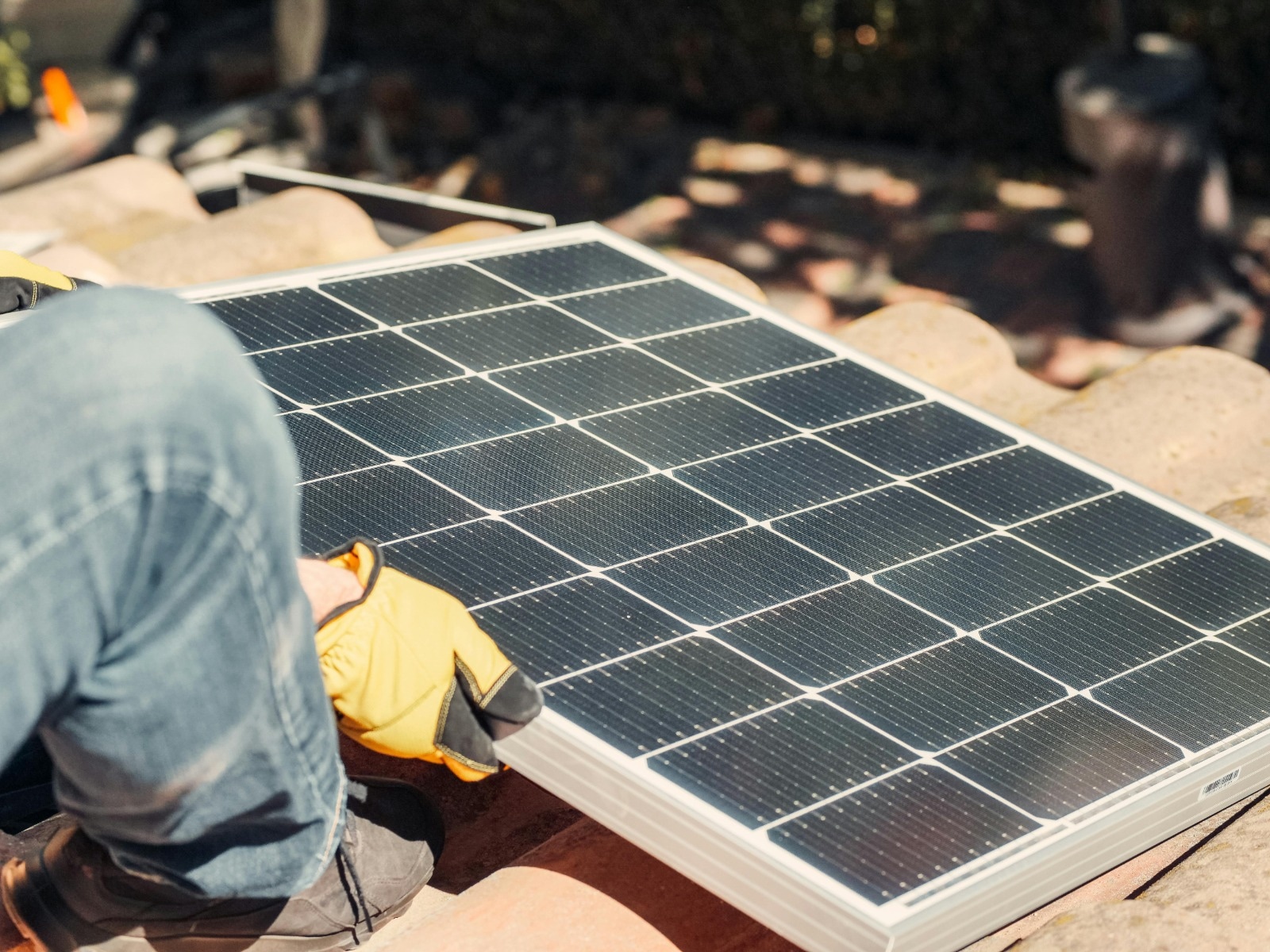 Commercial Solar Panels Derby: Systems Tailored to Your Needs