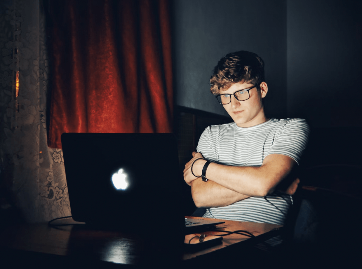 Competitive Intelligence FAQs for Smarter Business Decisions