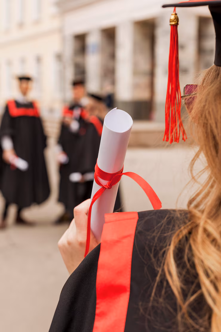 办理国外文凭 Risks and BuyDiploma’s Verified Alternatives